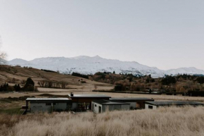 Luxury Home with Spa & Mountain views